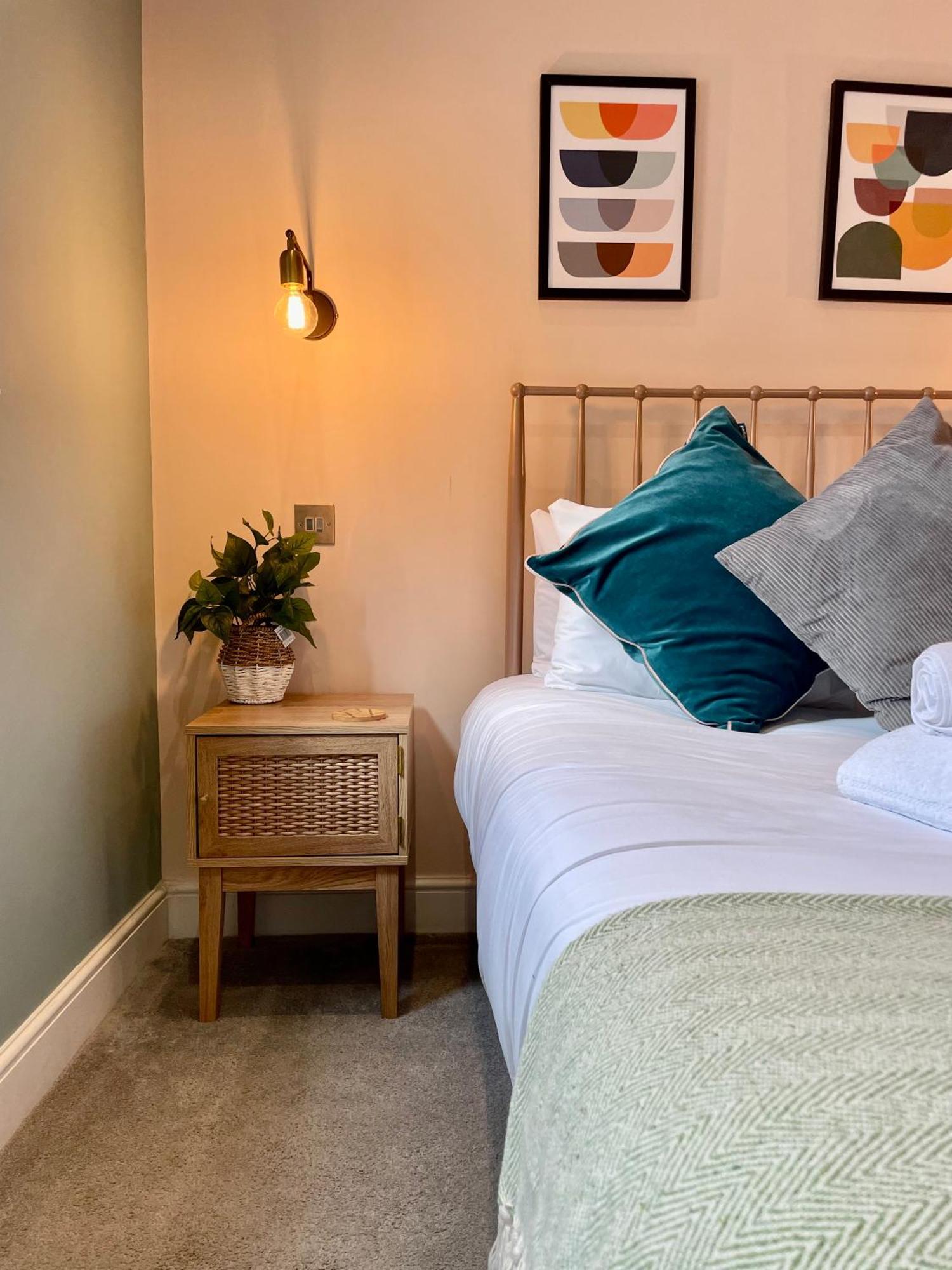Pillow Menu! 1 Bed Garden Flat Finsbury Park Лондон Экстерьер фото